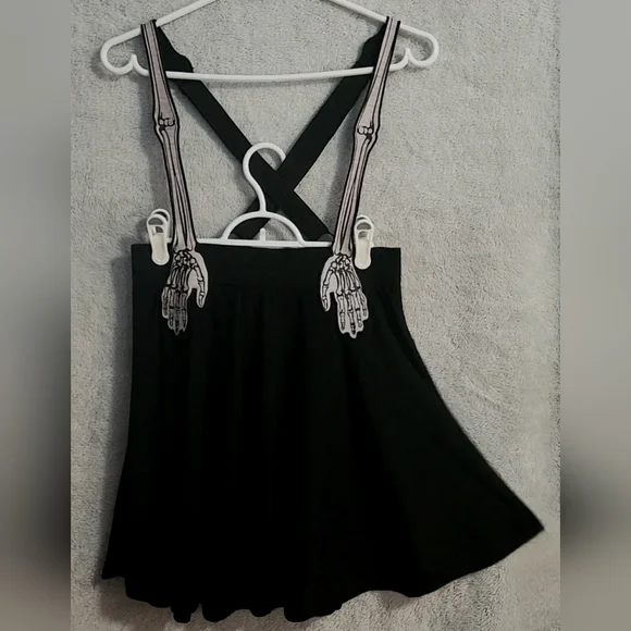 Hot Topic Black Garment - Picture 3 of 4